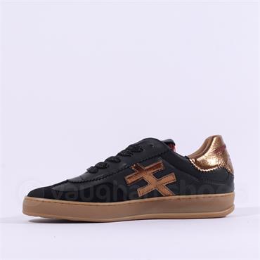 Another Trend Iconic II Gumsole Trainer - Dark Gold